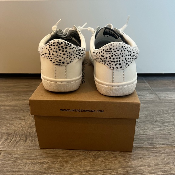 Vintage Havana Sneakers - Picture 3 of 4